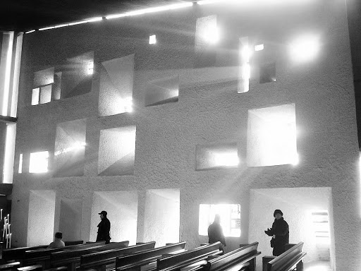 Notre Dame du Haut, Ronchamp (Le Corbusier)